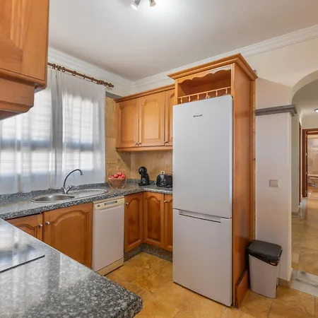 First Row En La Goleta